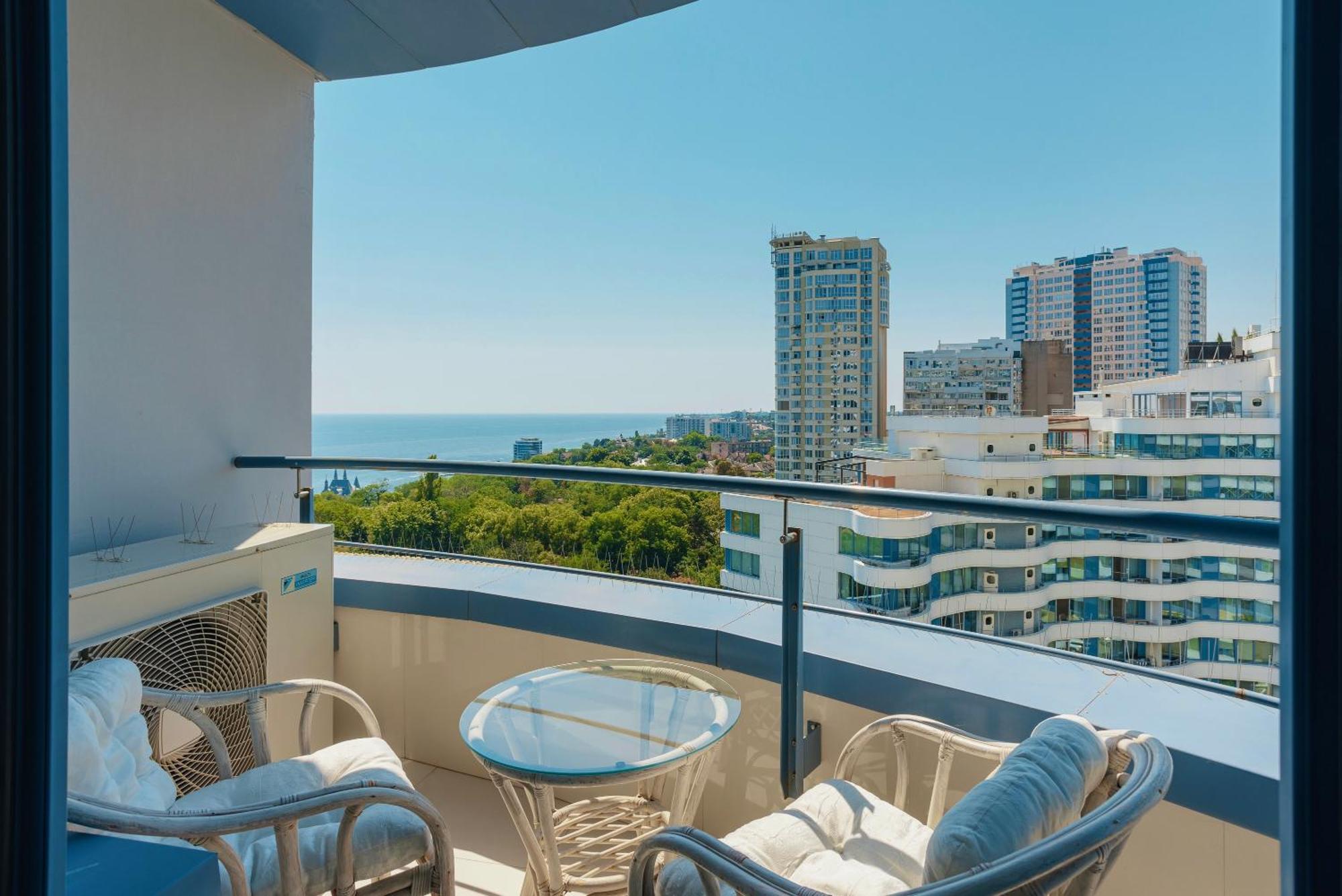 Direct sea view Apartment Odesa Exterior foto
